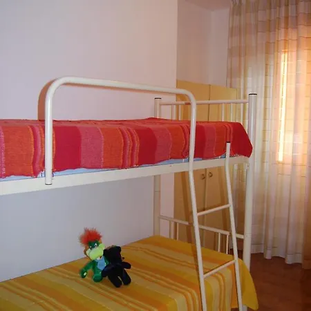 Homely Flat Few Minutes From The - Beahost Бибионе
