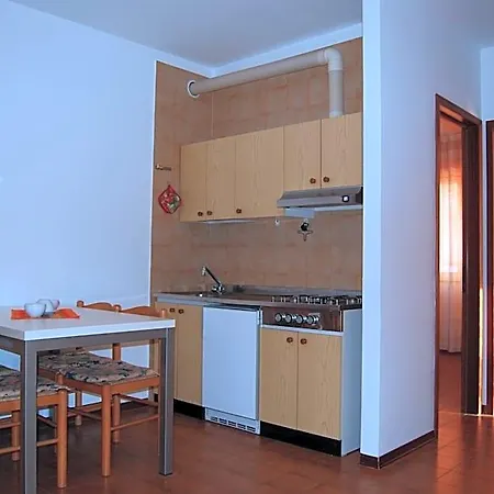 Homely Flat Few Minutes From The - Beahost