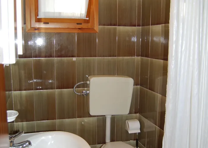 Homely Flat Few Minutes From The - Beahost